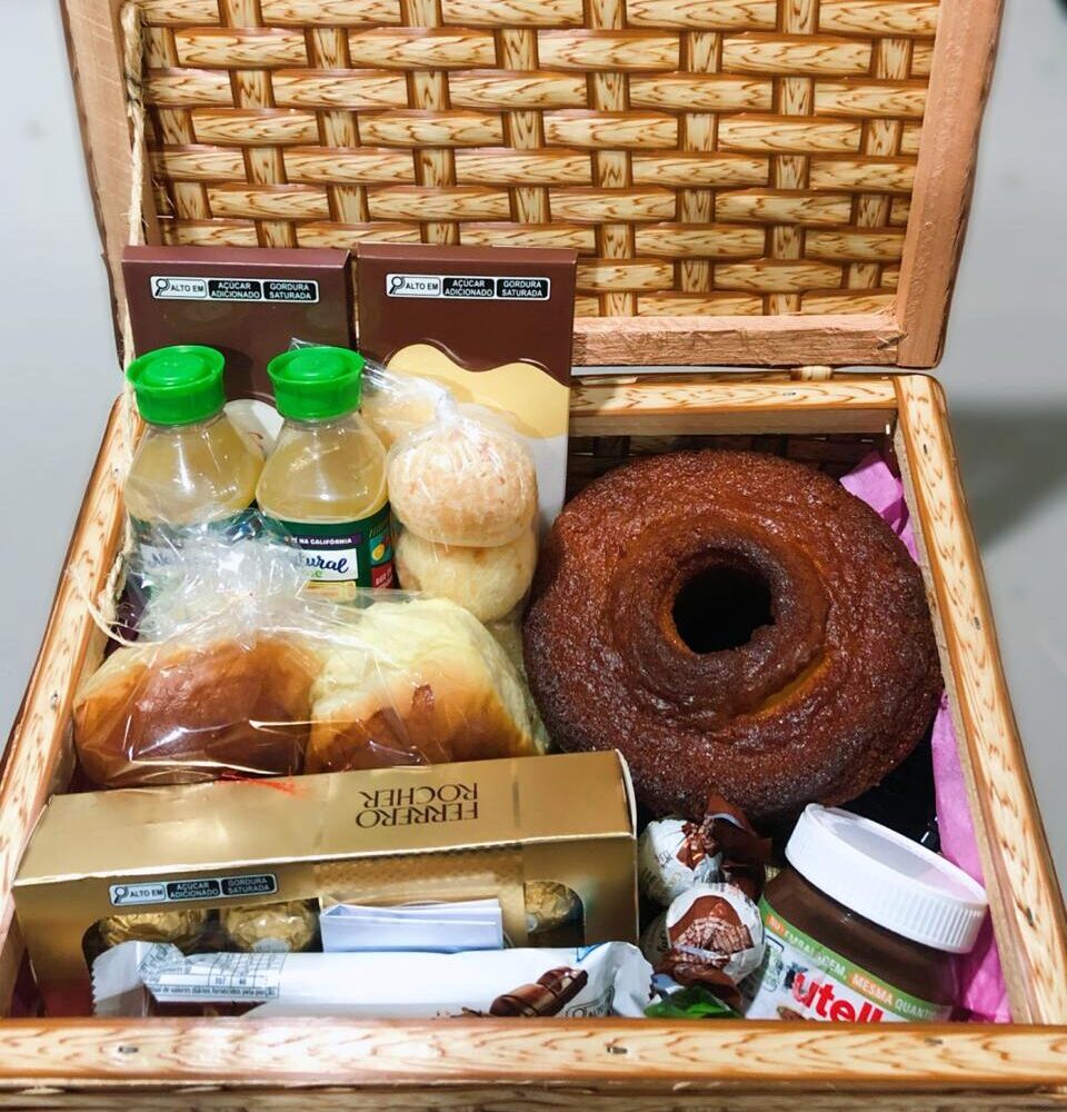 Café da Manhã Premium com Chocolates Especiais 🍫☕