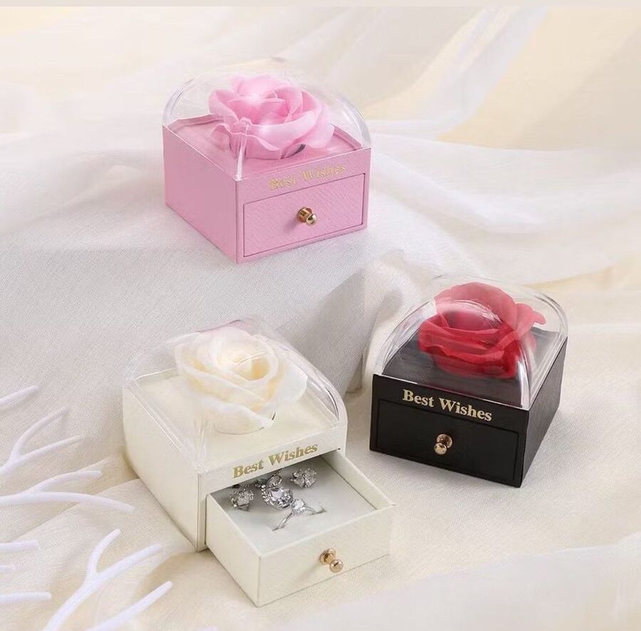 Caixa Porta Aliança com Rosa Encapsulada